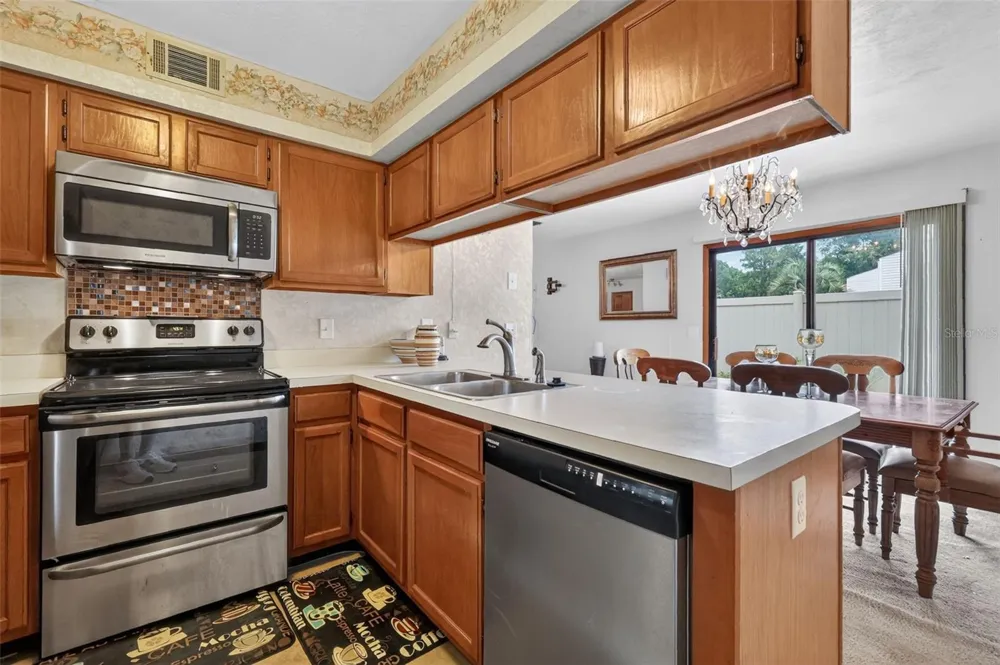 2215 NE 45TH AVENUE #3 ocala, FL 34470