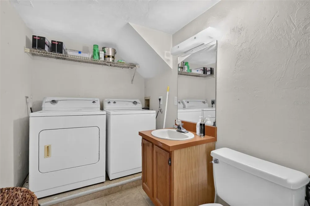 2215 NE 45TH AVENUE #3 ocala, FL 34470