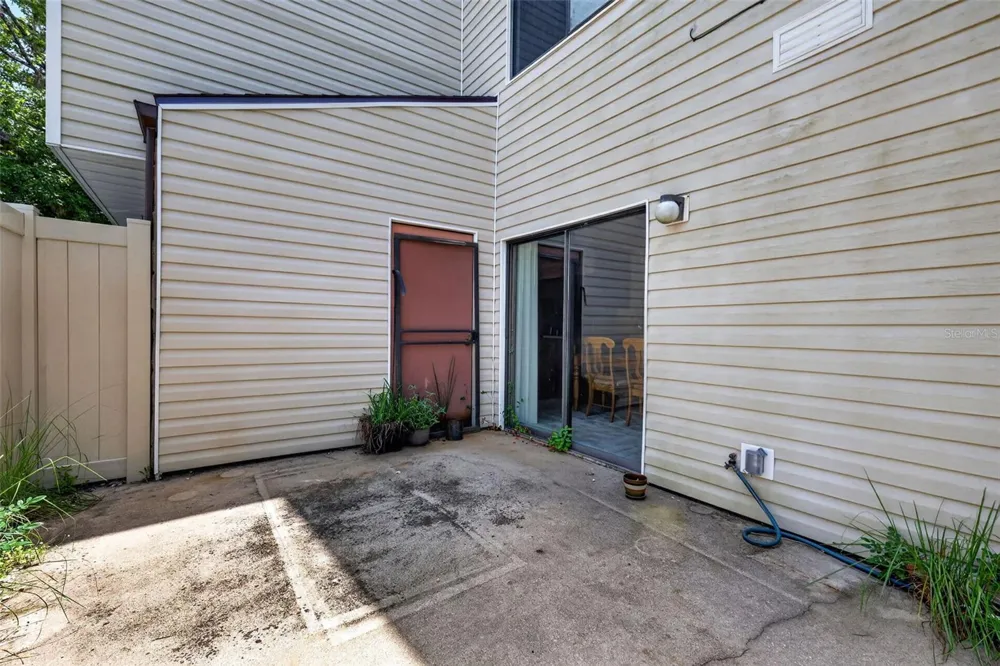 2215 NE 45TH AVENUE #3 ocala, FL 34470