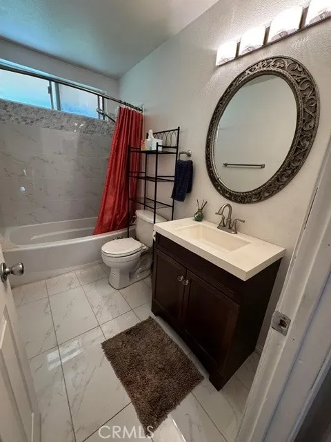 5138 Tierra Majorca Whittier, CA 90601