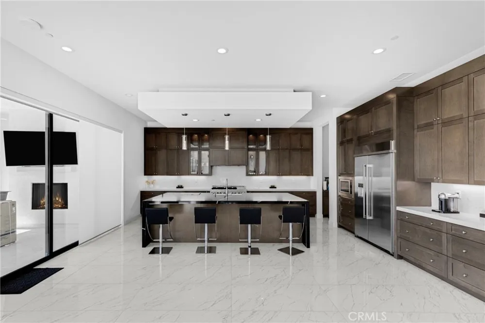 11701 Greenwood Drive Porter Ranch, CA 91326