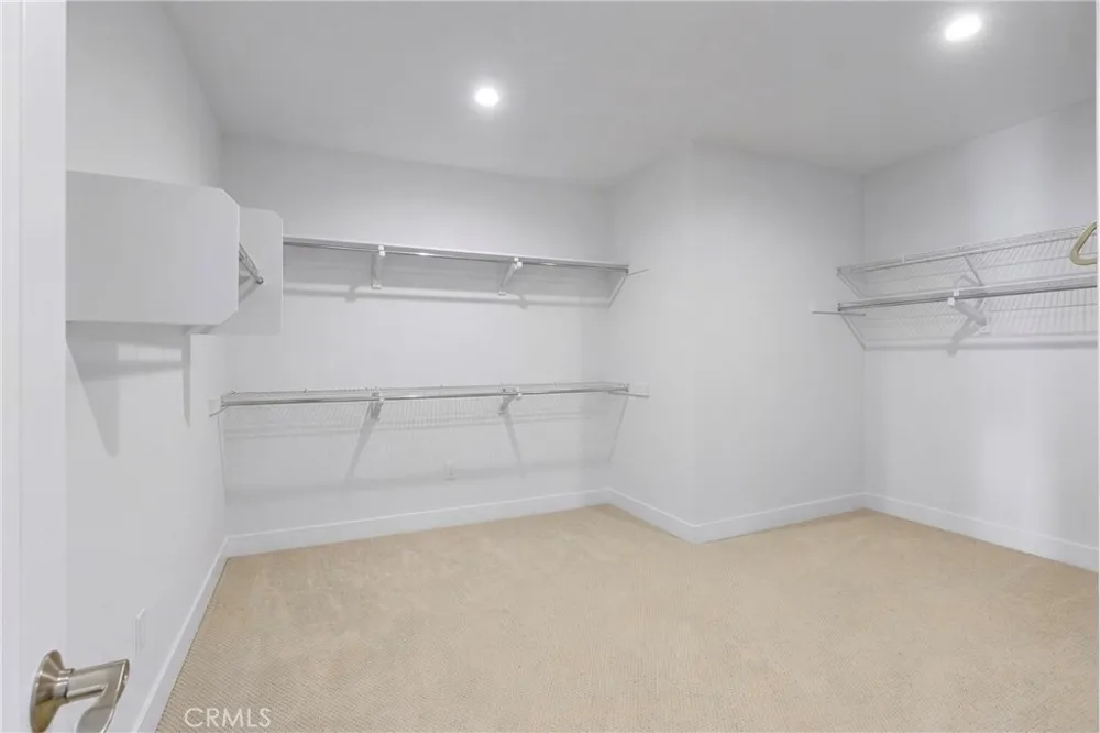 11701 Greenwood Drive Porter Ranch, CA 91326