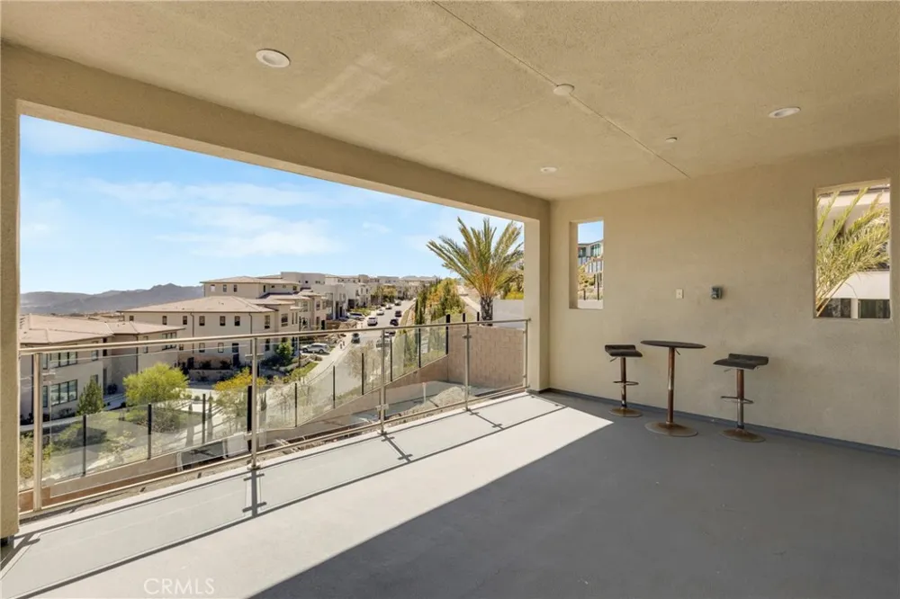11701 Greenwood Drive Porter Ranch, CA 91326
