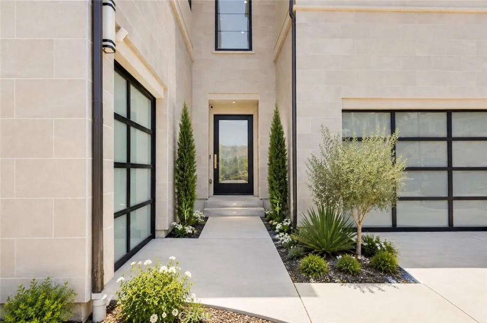 11701 Greenwood Drive Porter Ranch, CA 91326