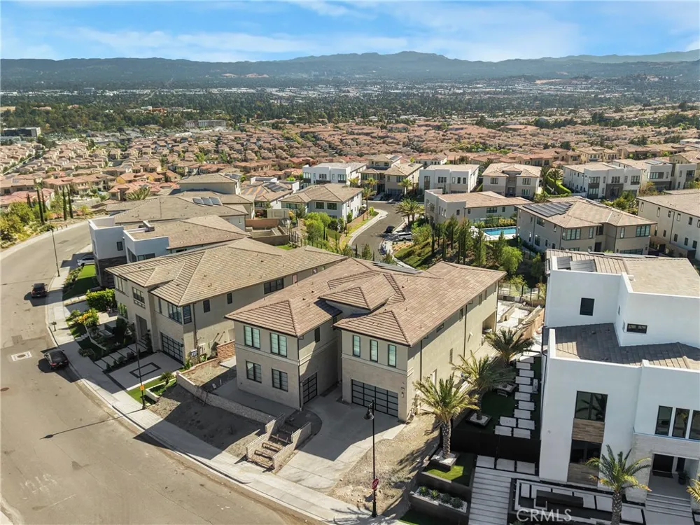 11701 Greenwood Drive Porter Ranch, CA 91326