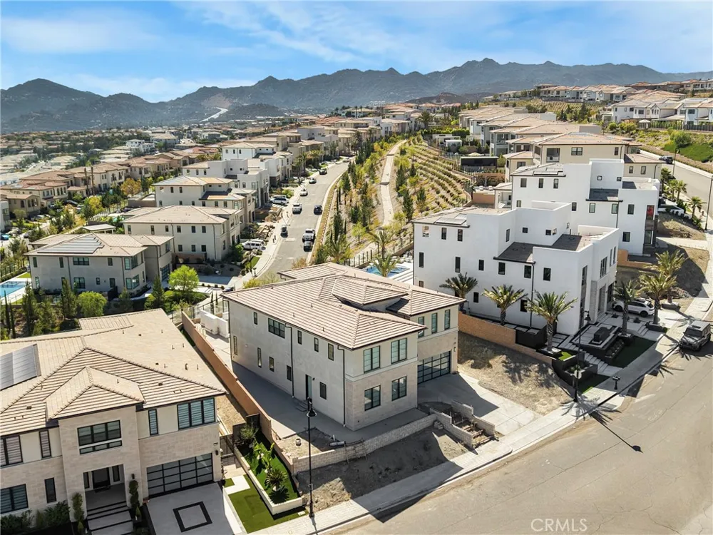 11701 Greenwood Drive Porter Ranch, CA 91326