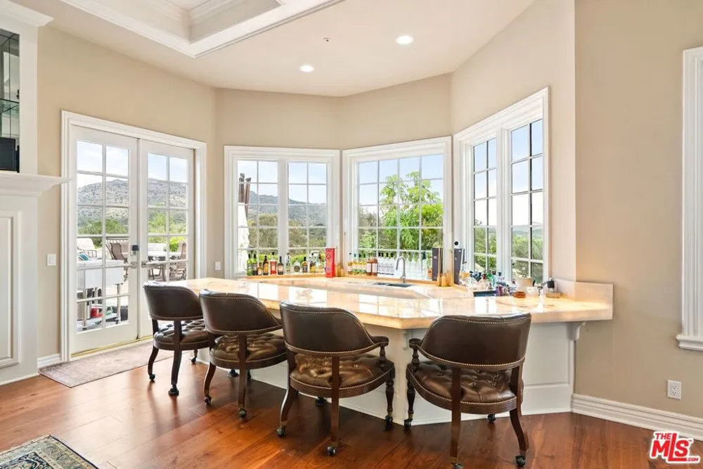 1403 Kingsboro Court Westlake Village, CA 91362