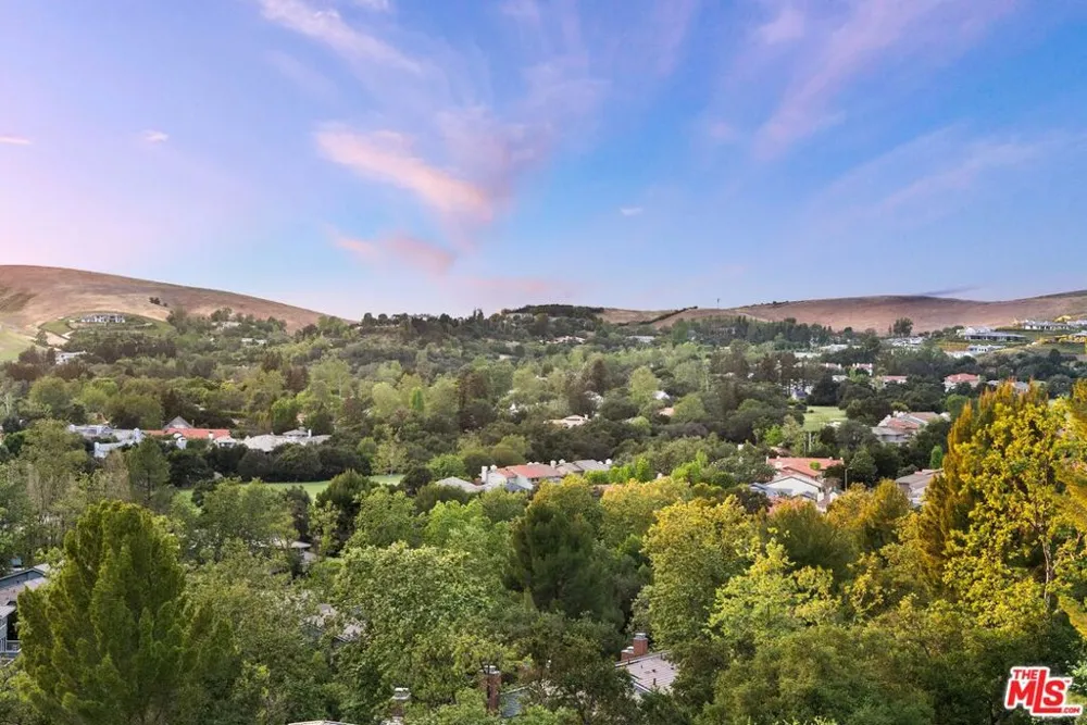 1403 Kingsboro Court Westlake Village, CA 91362