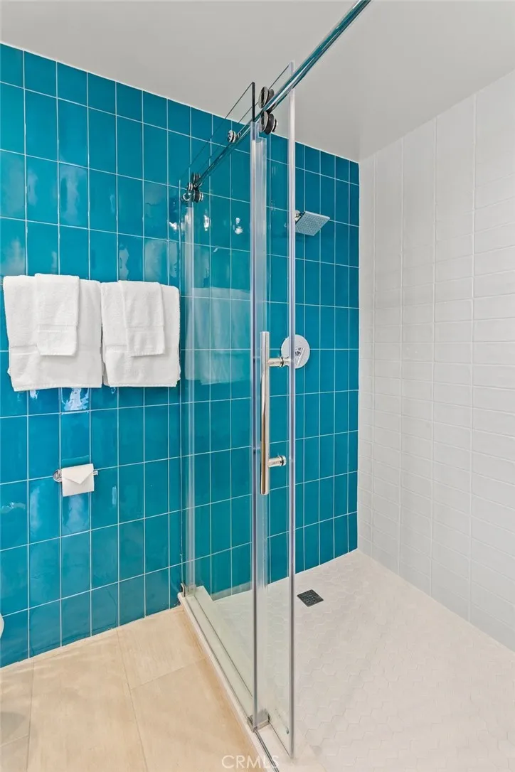 91 Playa Azul Avalon, CA 90704