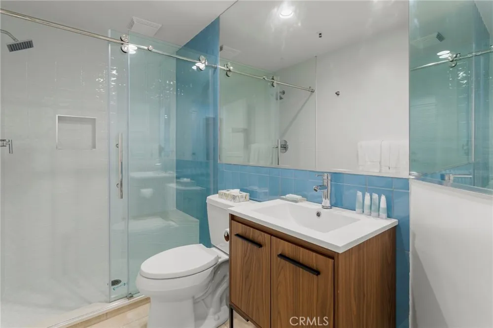 91 Playa Azul Avalon, CA 90704