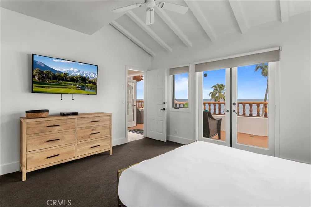 91 Playa Azul Avalon, CA 90704
