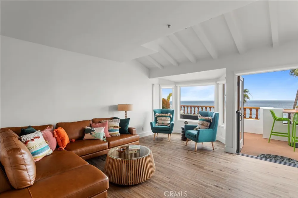 91 Playa Azul Avalon, CA 90704