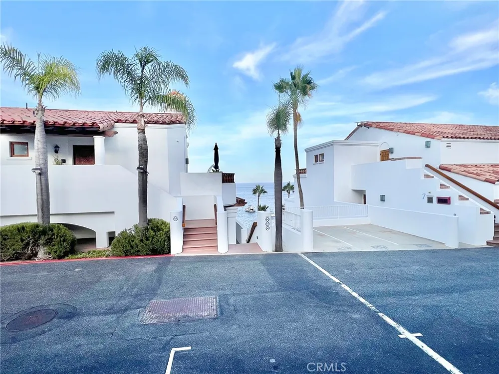 91 Playa Azul Avalon, CA 90704