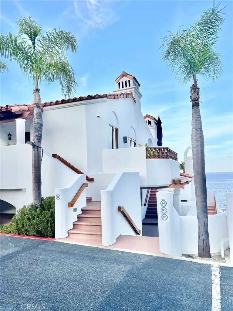 91 Playa Azul Avalon, CA 90704