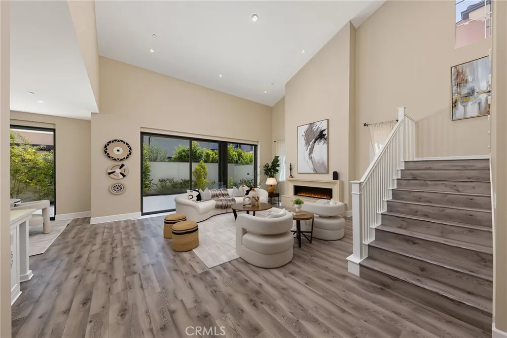 112 Green Rdg Irvine, CA 92602