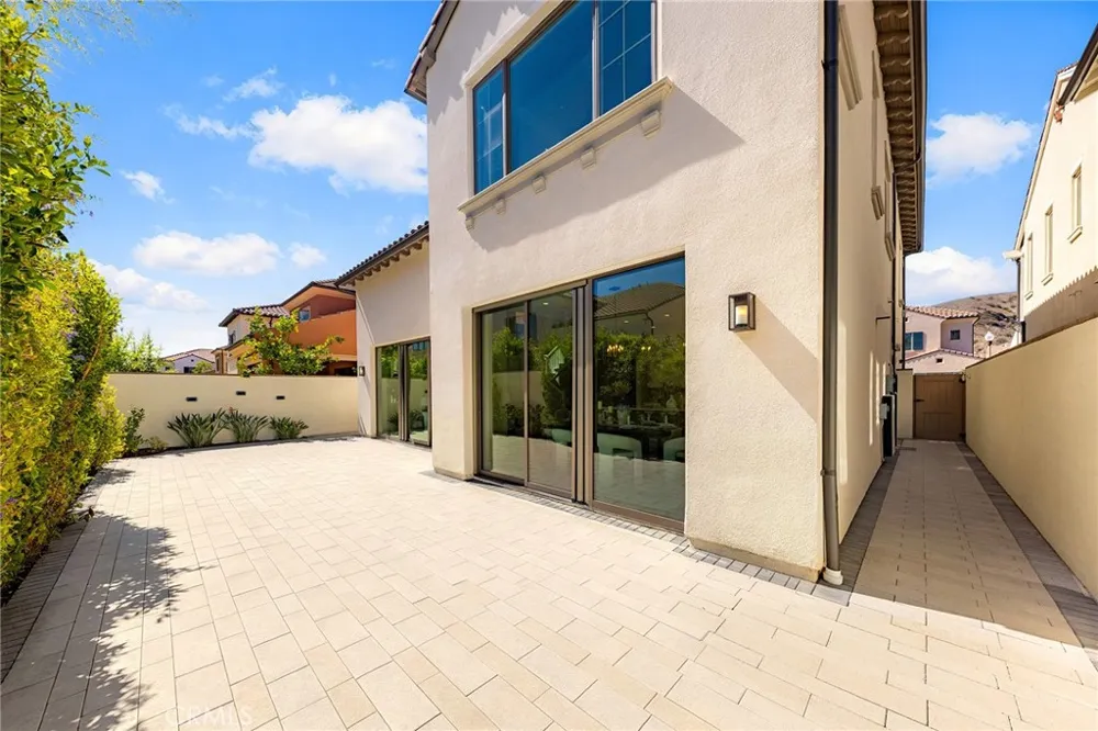 112 Green Rdg Irvine, CA 92602