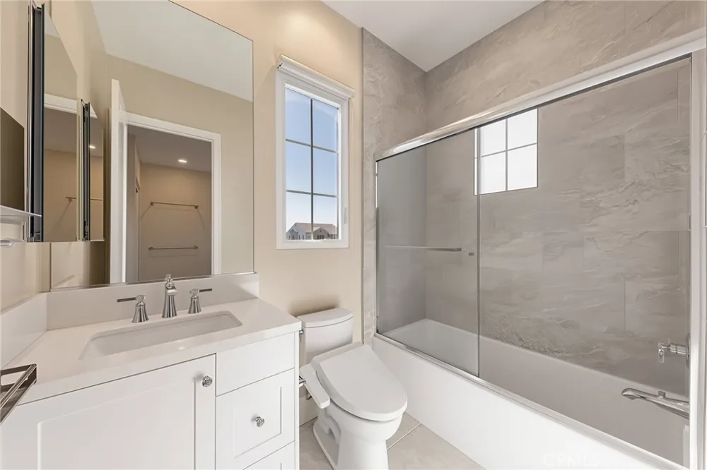 112 Green Rdg Irvine, CA 92602
