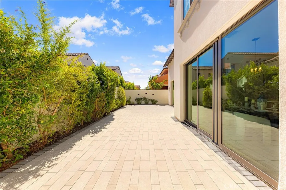 112 Green Rdg Irvine, CA 92602