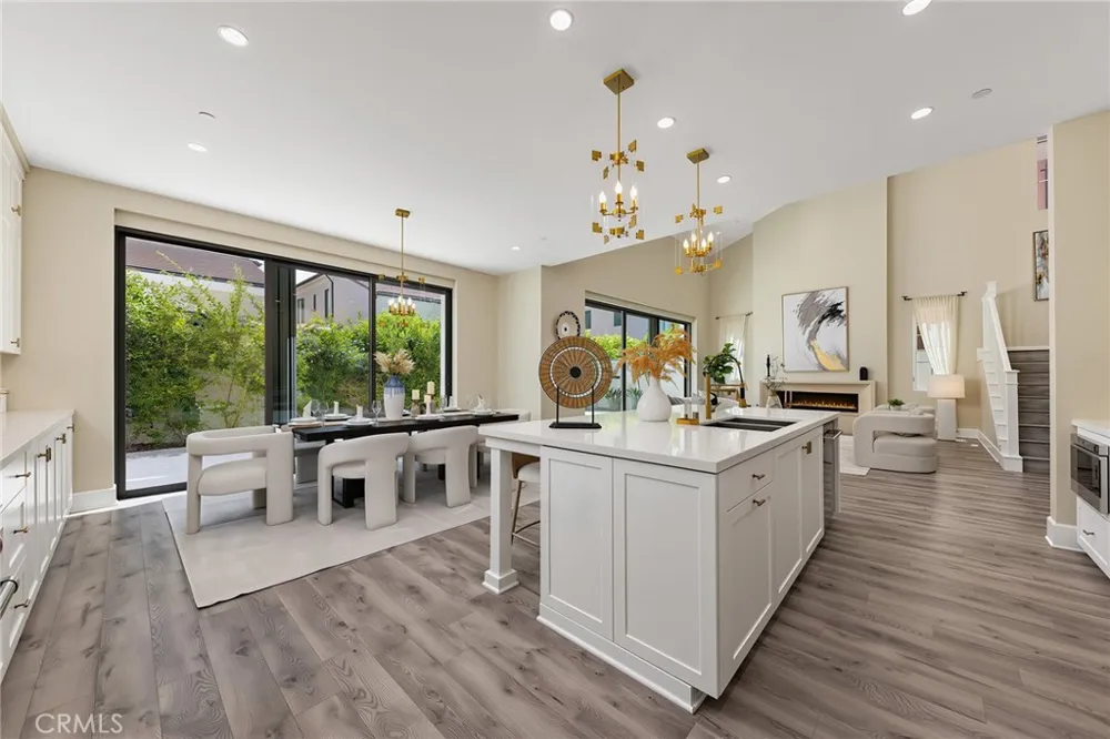 112 Green Rdg Irvine, CA 92602