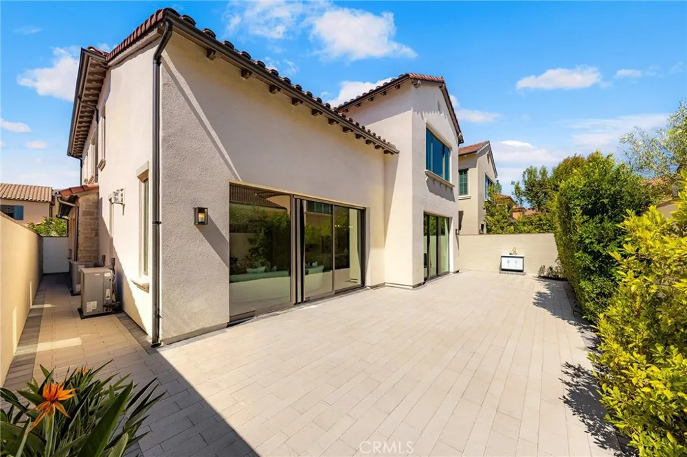 112 Green Rdg Irvine, CA 92602