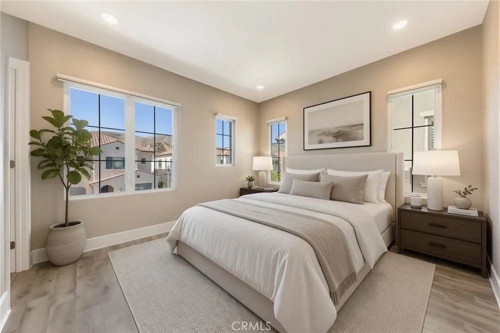 112 Green Rdg Irvine, CA 92602