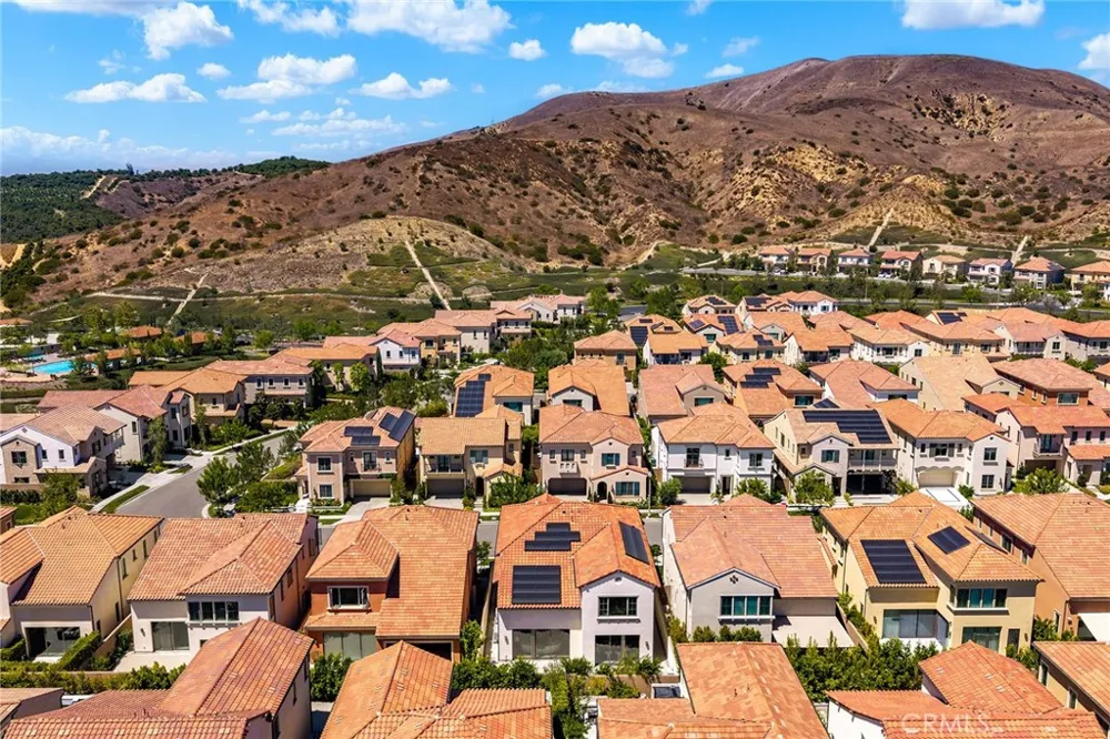 112 Green Rdg Irvine, CA 92602