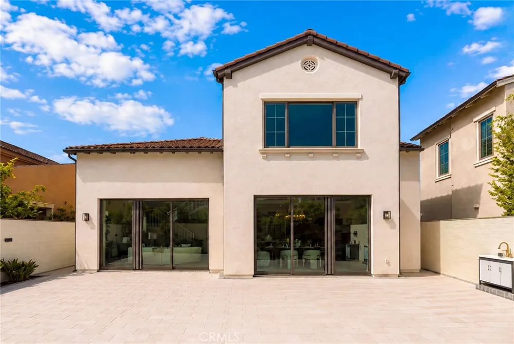 112 Green Rdg Irvine, CA 92602
