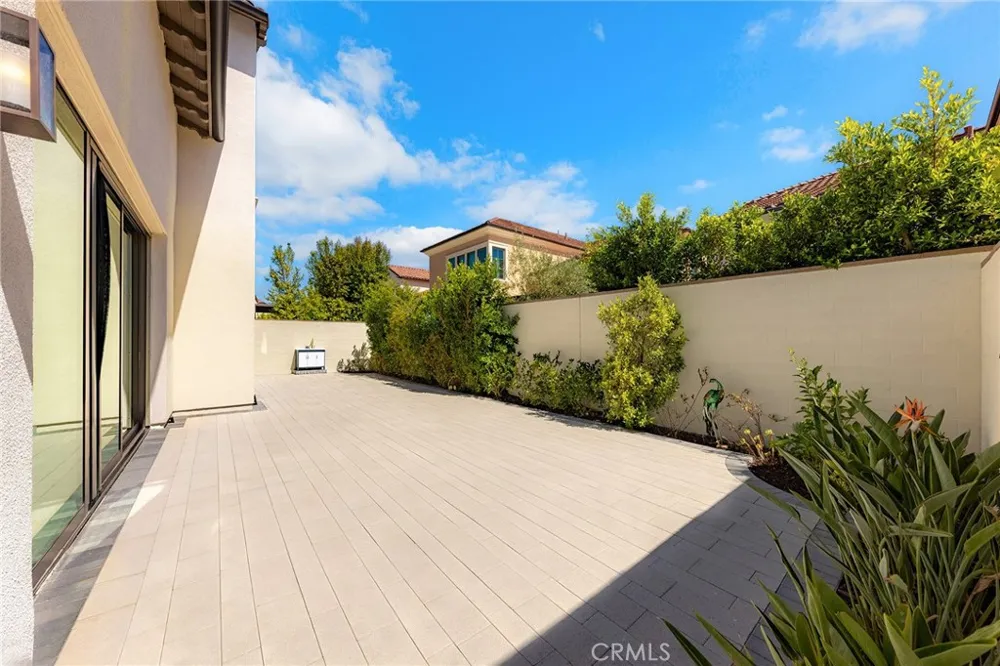 112 Green Rdg Irvine, CA 92602