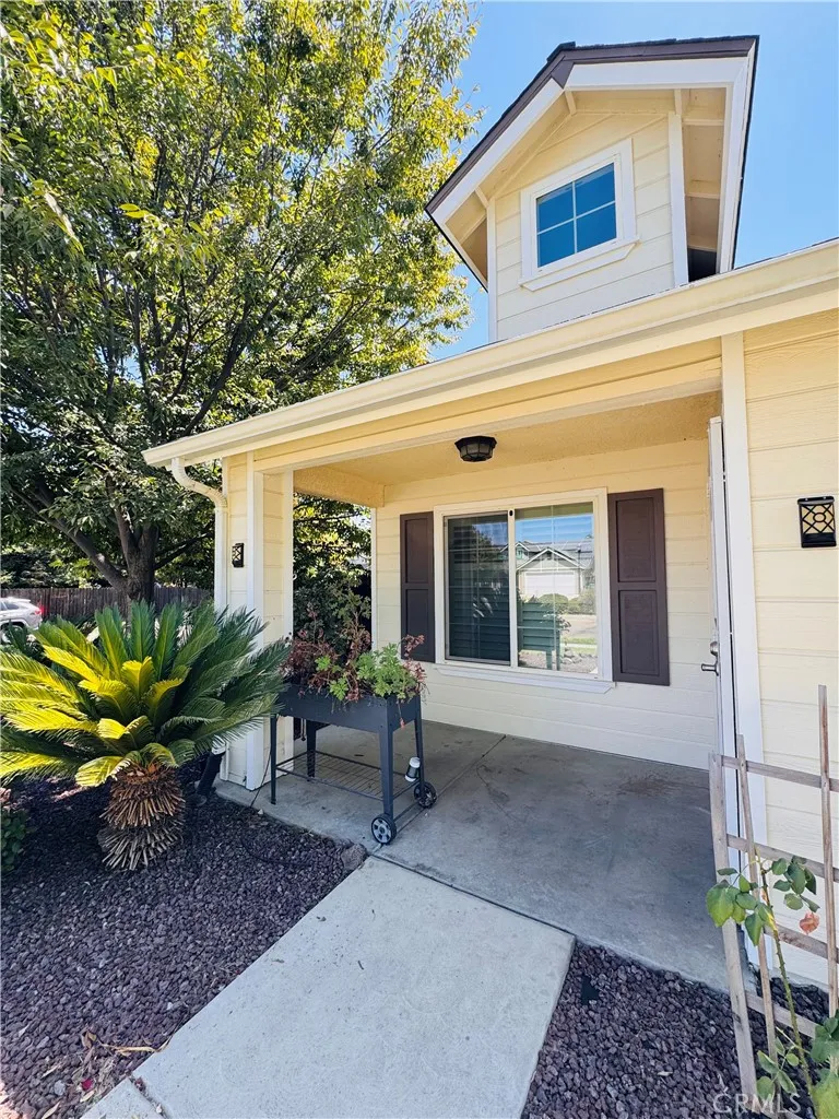 5824 E Kaviland Fresno, CA 93727