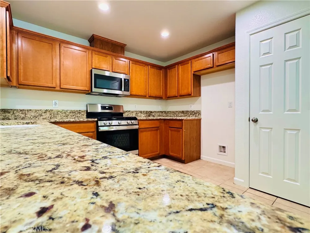 5824 E Kaviland Fresno, CA 93727