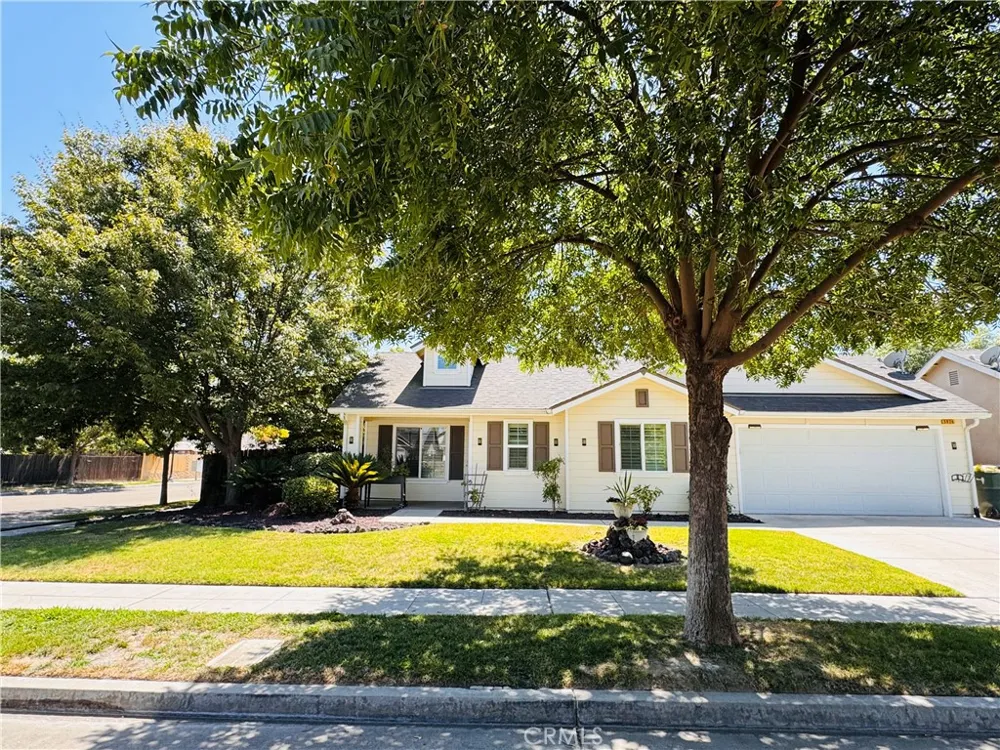 5824 E Kaviland Fresno, CA 93727