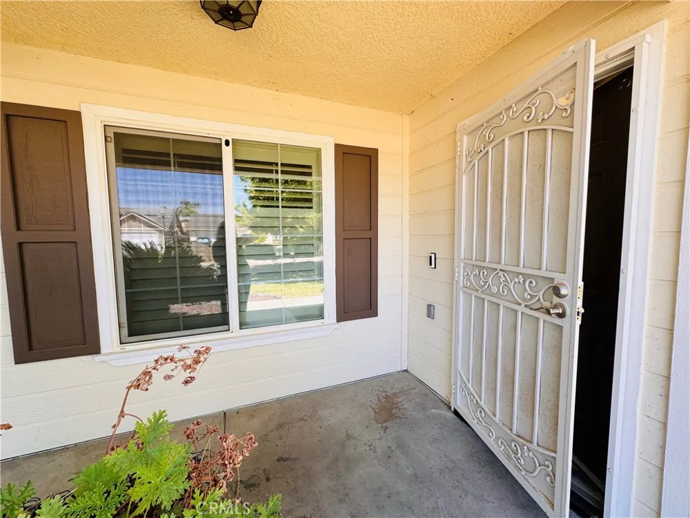 5824 E Kaviland Fresno, CA 93727