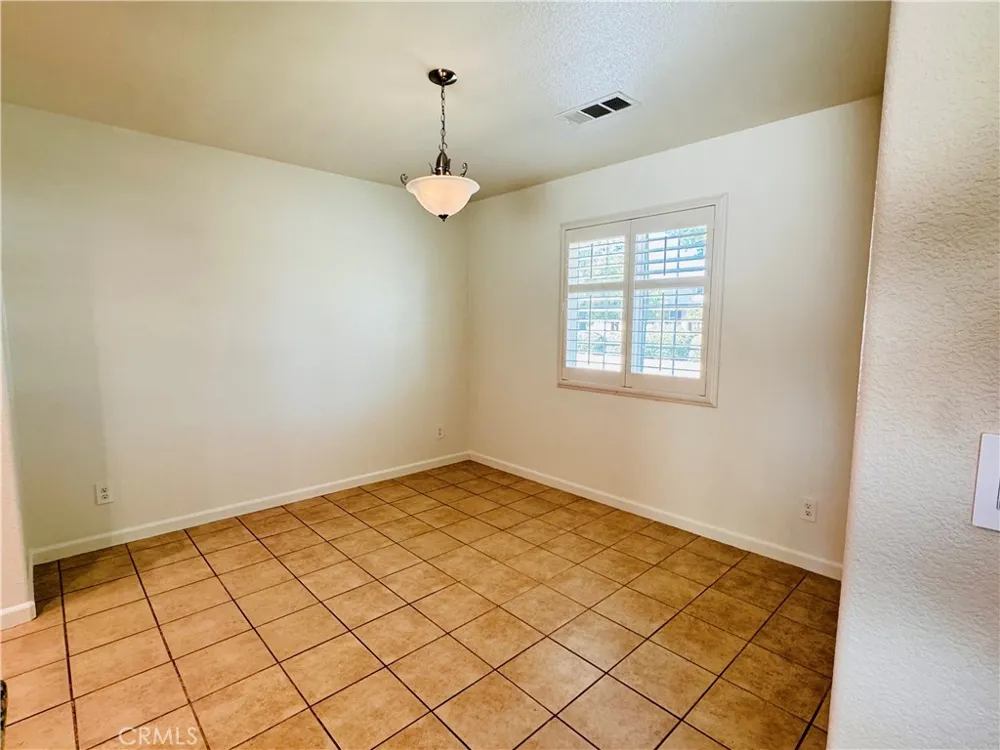 5824 E Kaviland Fresno, CA 93727