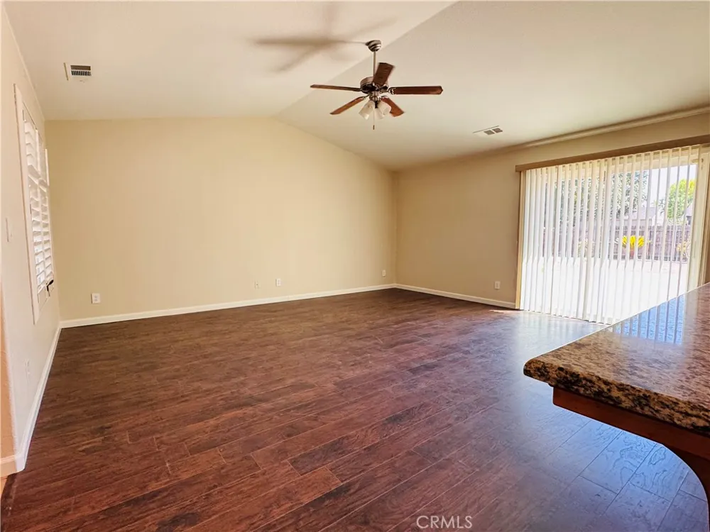 5824 E Kaviland Fresno, CA 93727