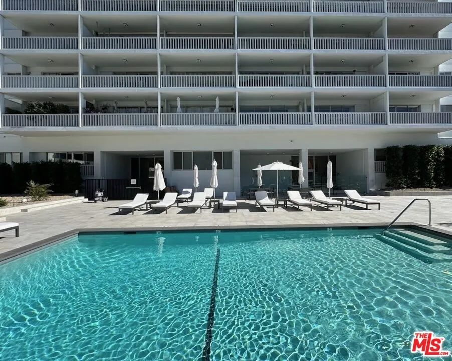 999 DOHENY DRIVE #711 West Hollywood, CA 90069