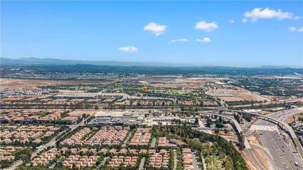 96 Rose Arch #26 Irvine, CA 92620