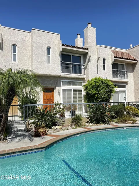 5401 Zelzah Avenue #133