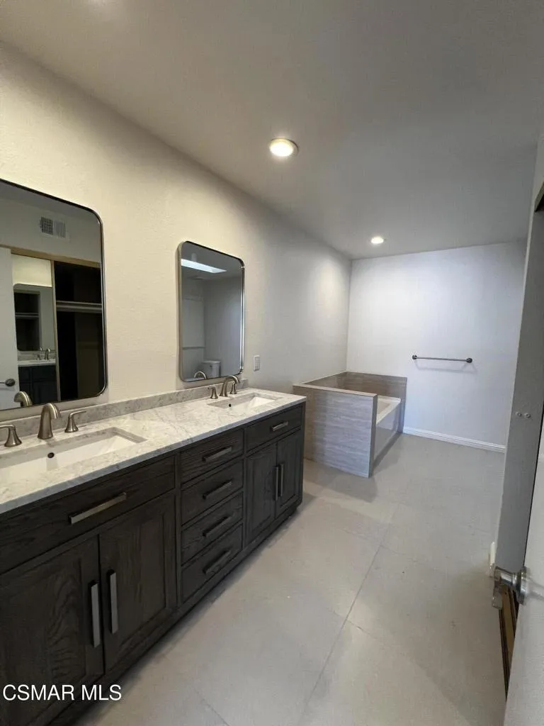 5401 Zelzah Avenue #133 Encino, CA 91316