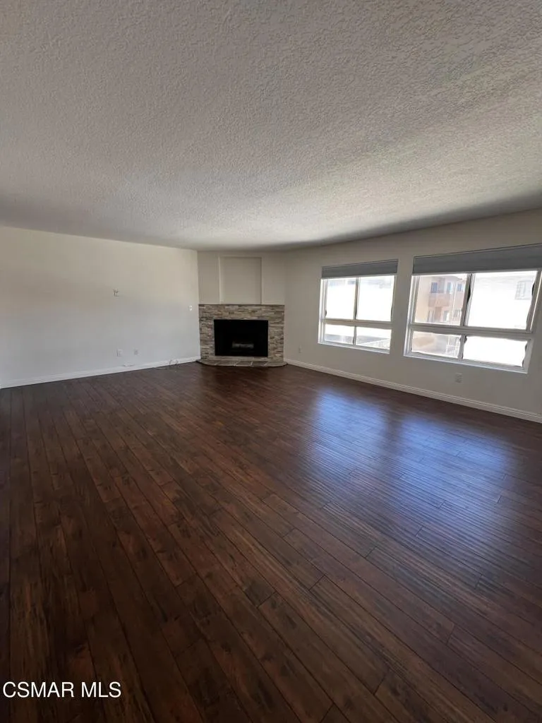 5401 Zelzah Avenue #133 Encino, CA 91316