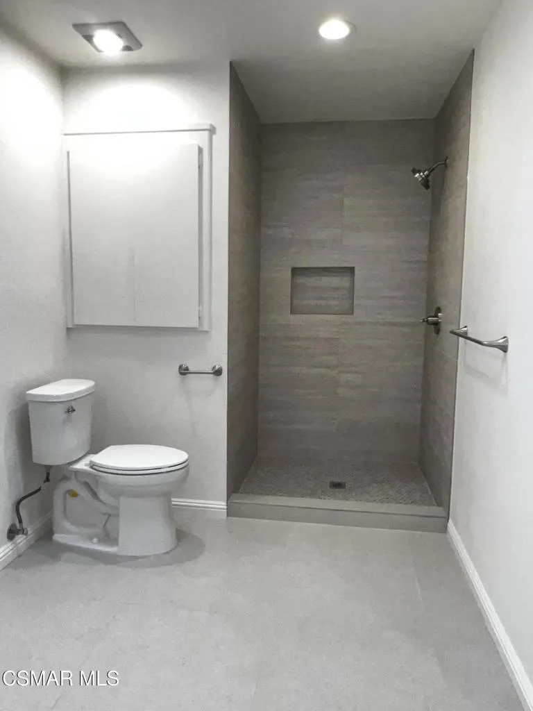 5401 Zelzah Avenue #133 Encino, CA 91316