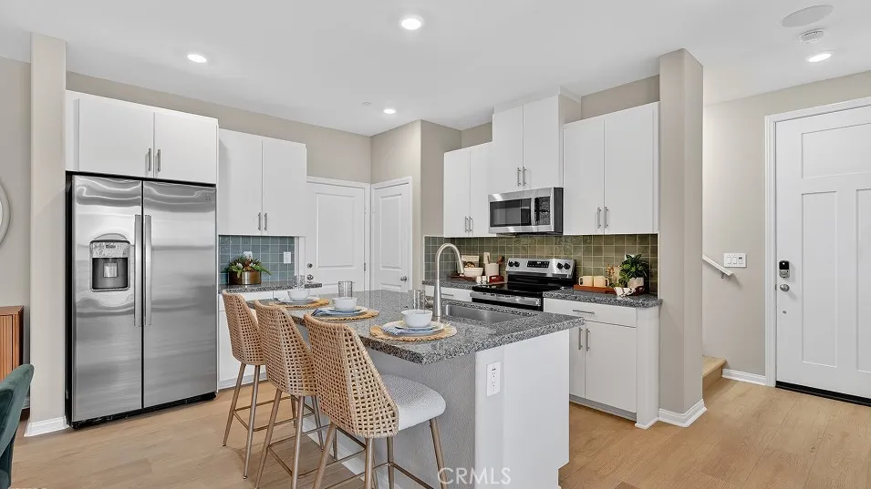 36599 Frangipani Drive Winchester, CA 92596