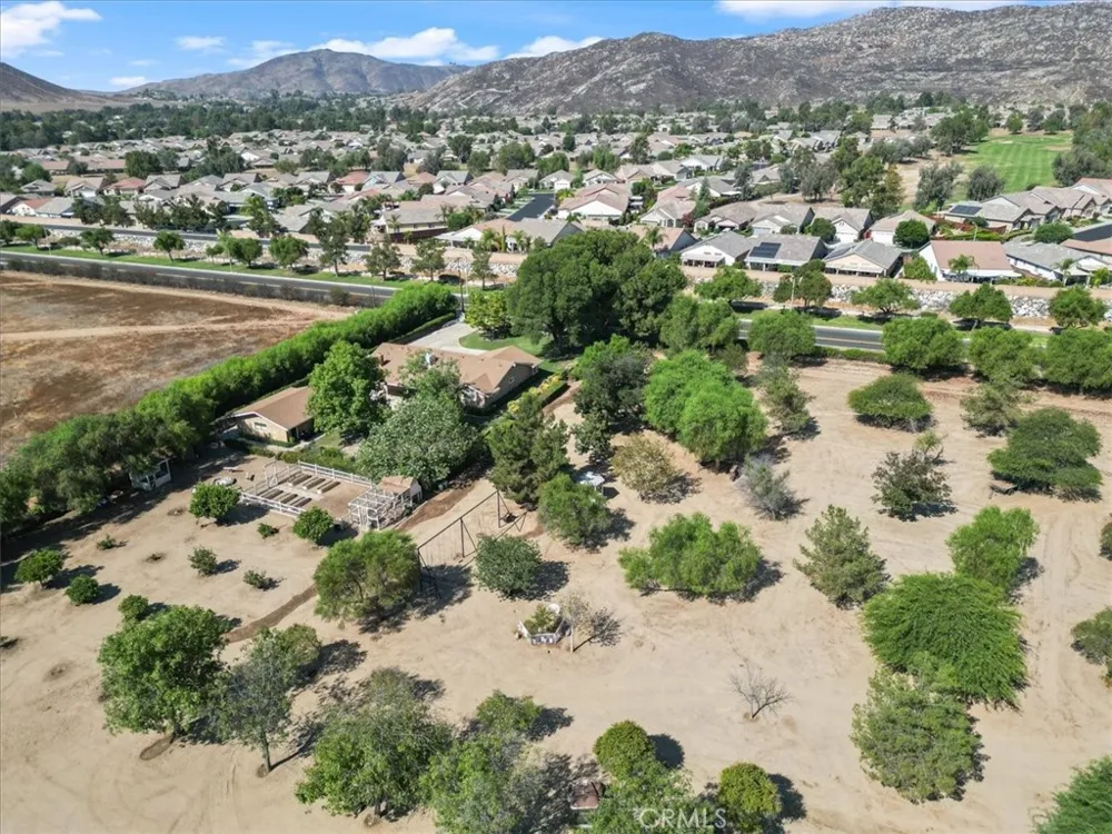 25210 California Hemet, CA 92545