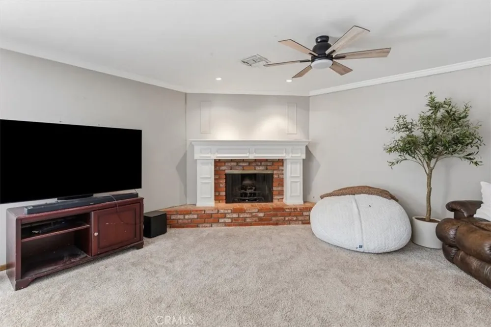 25210 California Hemet, CA 92545