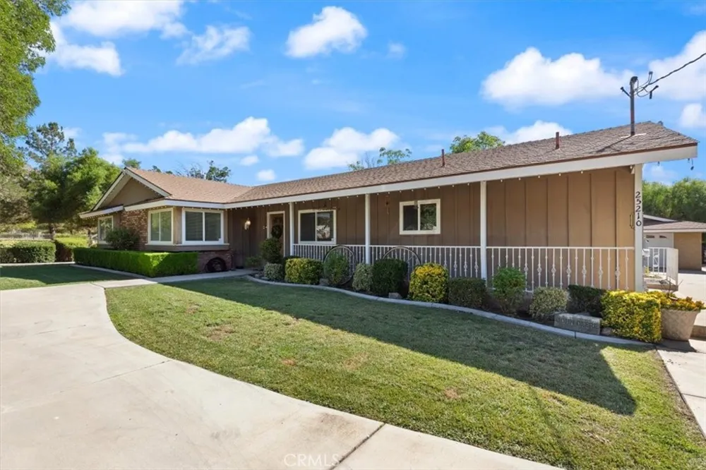 25210 California Hemet, CA 92545