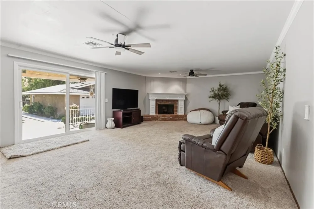 25210 California Hemet, CA 92545