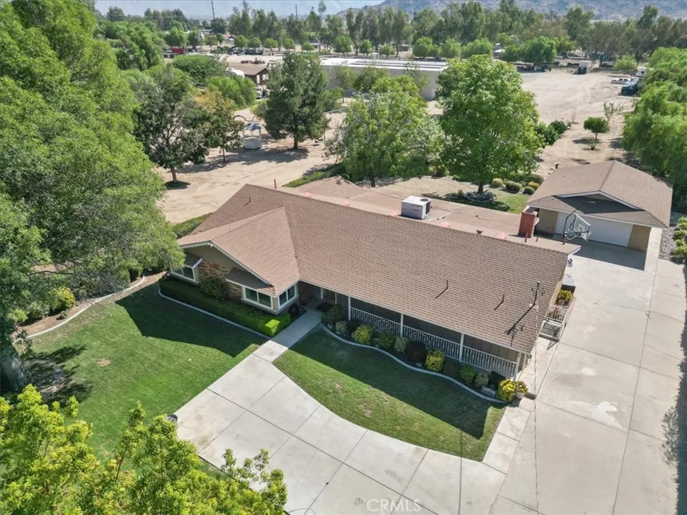 25210 California Hemet, CA 92545