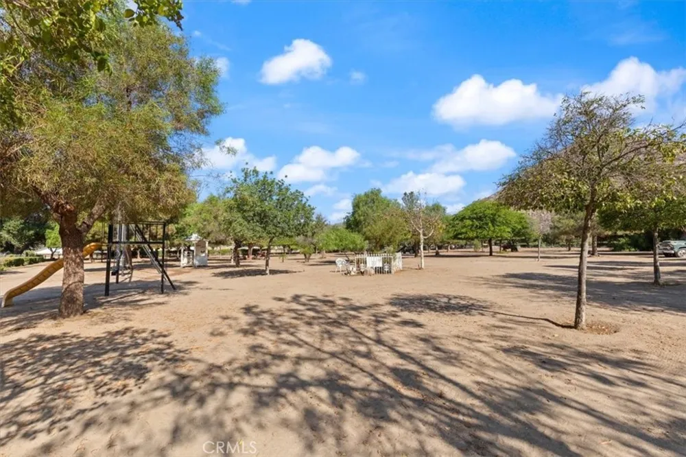 25210 California Hemet, CA 92545