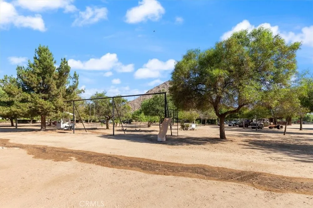 25210 California Hemet, CA 92545
