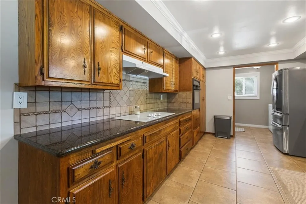 25210 California Hemet, CA 92545