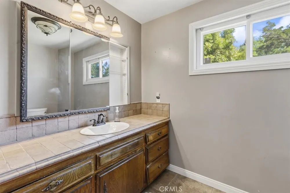 25210 California Hemet, CA 92545